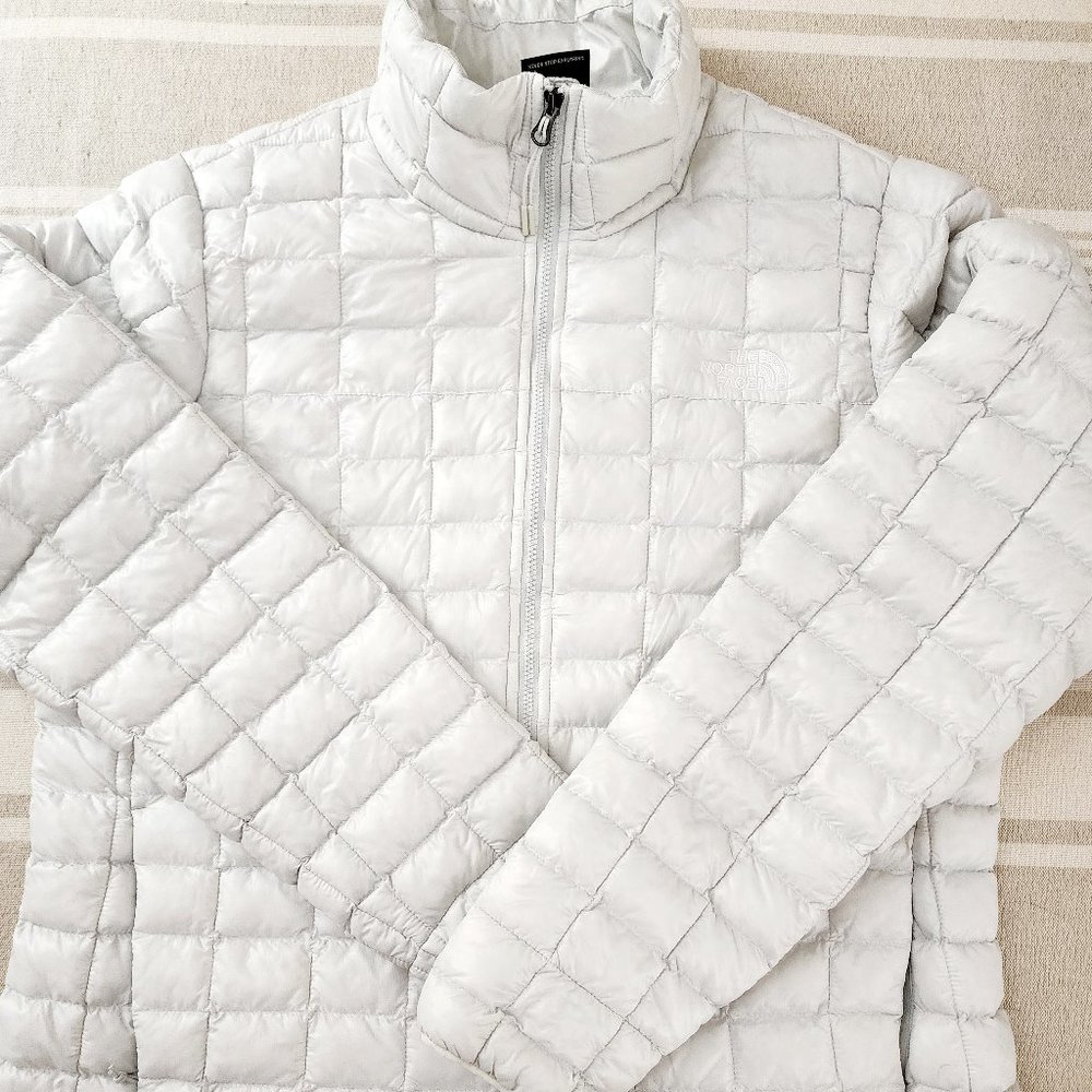 Women's Northface Thermoball Winter Jacket and Hat